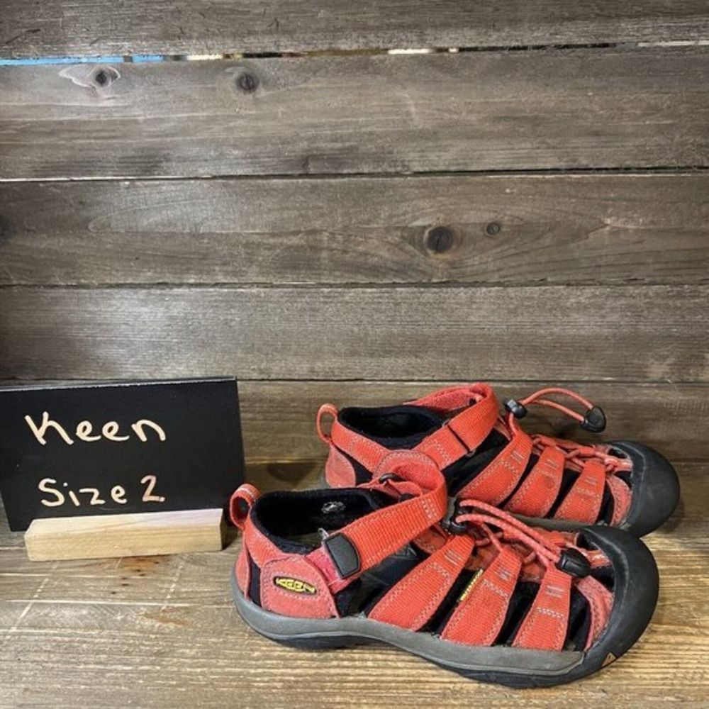 Childrens Big Kids Keen Newport H2 Waterproof Red Shoes Sandals Size 2 Y GUC